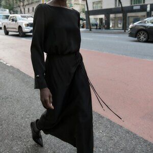 NWT SIZE SMALL BELTED CREPE MIDI DRESS BLACK ZARA 8864/583/800